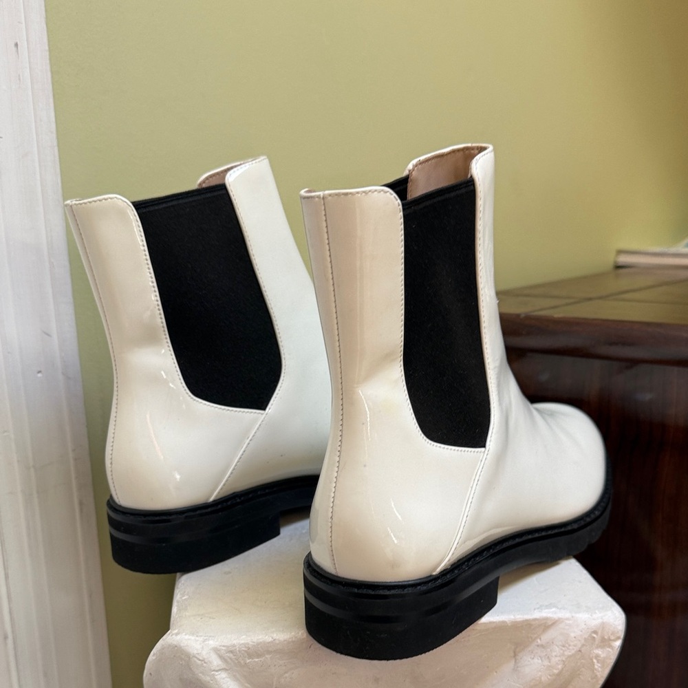 Stuart Weitzman white Yuliana 60MM Chelsea Booties size 8 women H31N4 - Picture 7 of 11